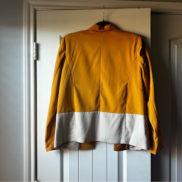 Gianni Bini New Yellow Gold Color Block Blazer Jacket Small - Picture 7 of 7